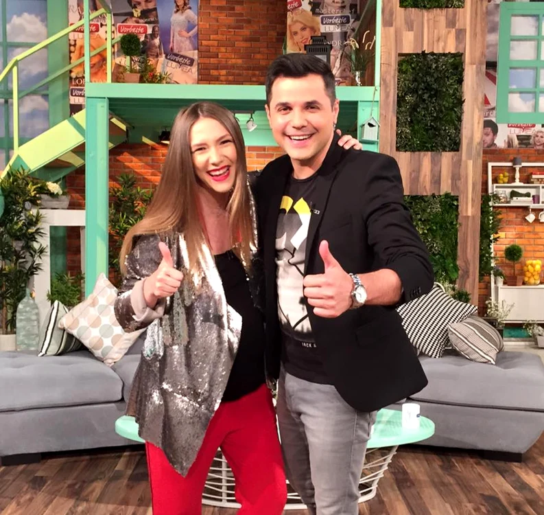 Adela l a lăsat singur pe Cove la cârma emisiunii "Vorbește lumea" jpeg
