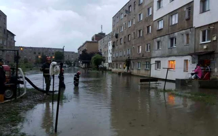 Inundaţii în Petroşani. FOTO: Tiberiu Iacob Ridzi / Facebook