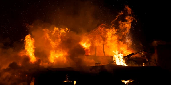 Incendiu devastator în Macedonia de Nord, foto Shutterstock jpg