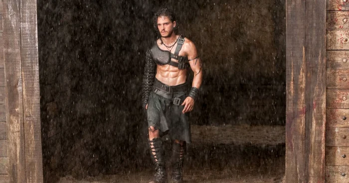 Kit Harington, gladiatorul sexy din „Pompeii“ FOTO outnow.ch