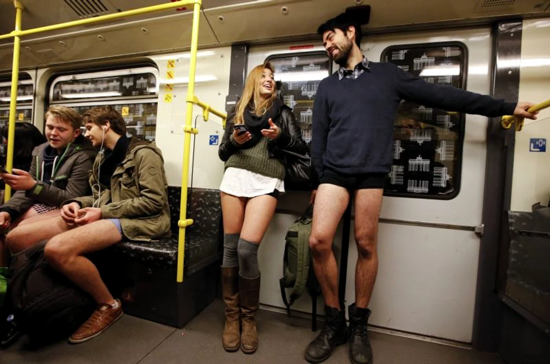 
    Ziua Internaţională a Chiloţilor la Metro (Foto: Reuters)  