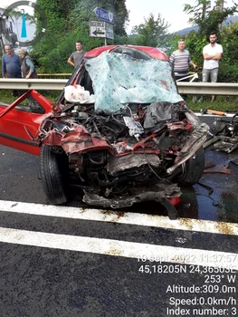 Accident mortal pe DN7 Valea Oltului în Bujoreni Vâlcea Foto ISU Vâlcea jpeg