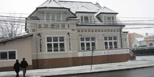 Proprietarul cere pe casă 800.000 de euro