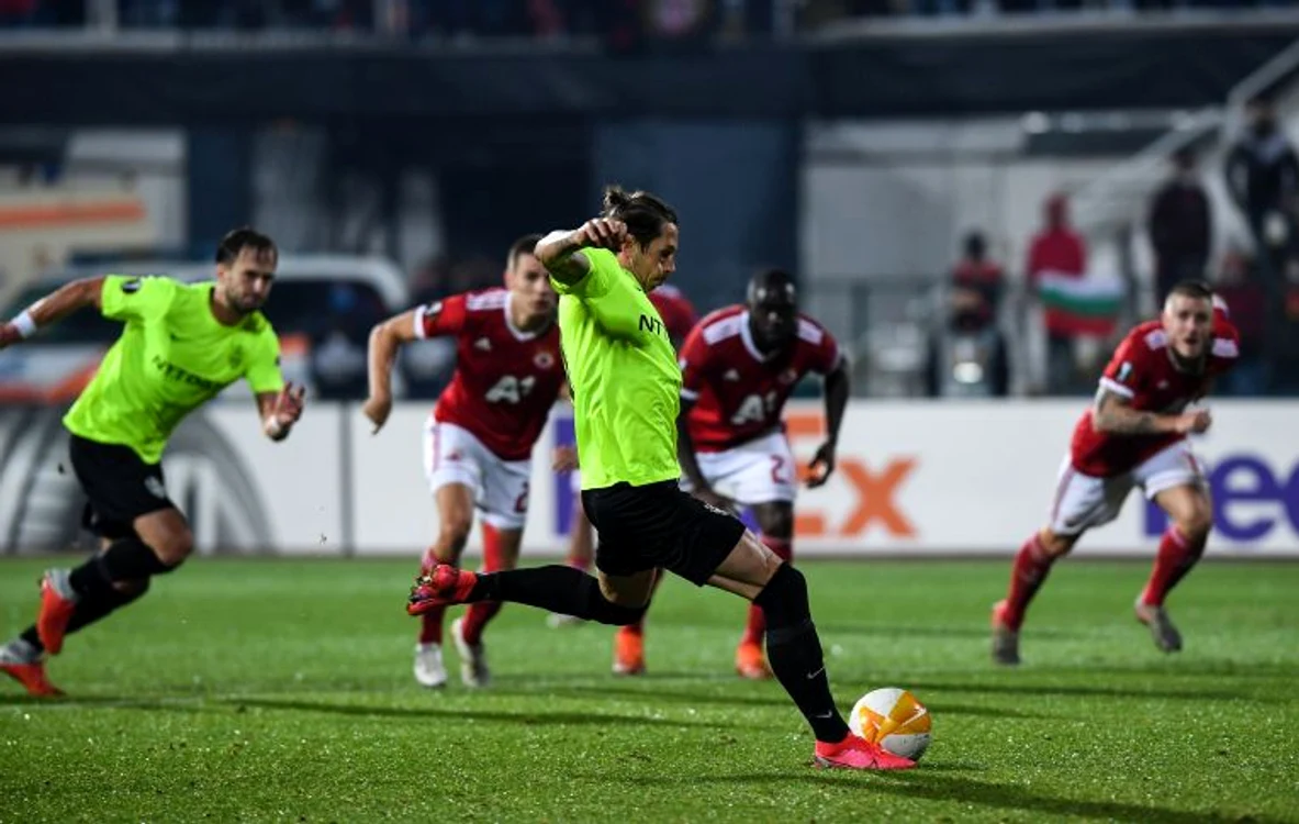 
    Deac a marcat un gol în victoria de la Sofia, cu TSKAFOTO: Sportpictures.eu  