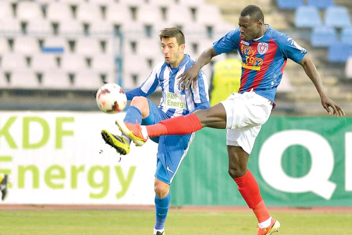
    N’Doye a devenit  în scurt timp  căpitan la ASA  Târgu Mureş  (Foto: Mediafax)  