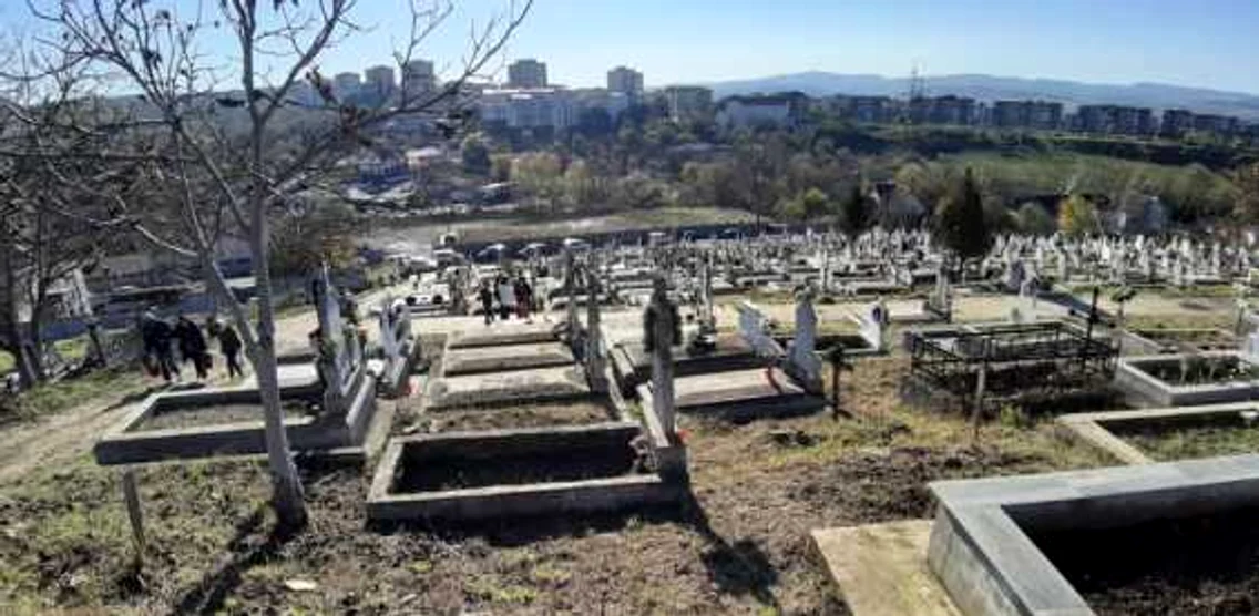 ziua mortilor cimitirul valea seaca hunedoara