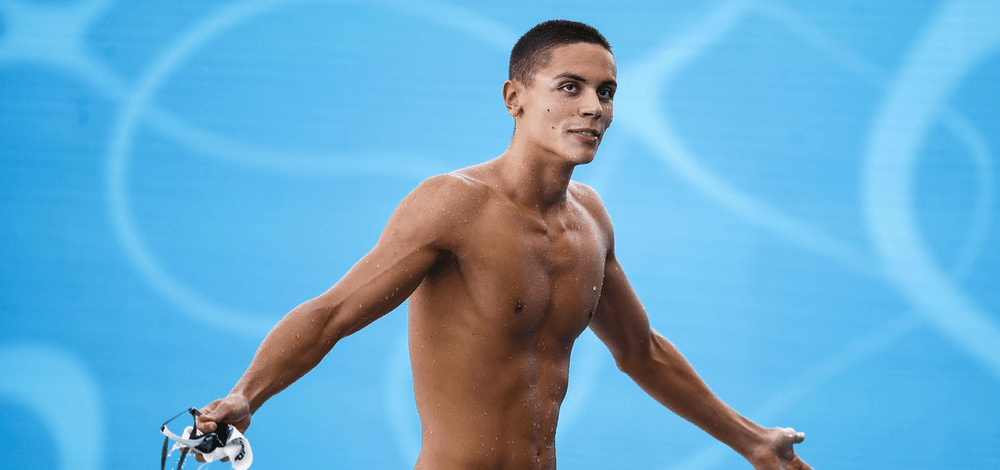 David Popovici, poleit cu aur. A treia victorie din tot atâtea apariții, cu record național la 50 m fluture