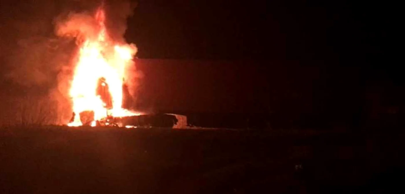 Incendiul a fost stins de pompieri FOTO Adevărul