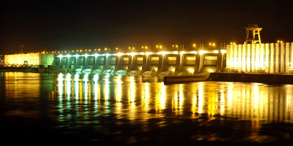 Hidrocentrala Porțile de Fier din Drobeta Turnu Severin în Mehedinti Foto Muzeul Hidrocentralei Porțile de Fier jpg