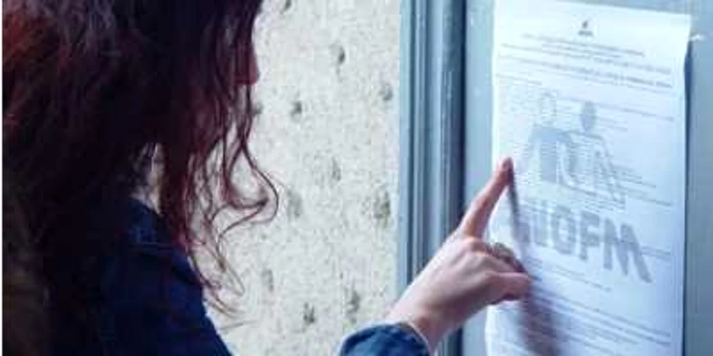 Persoane aflate în căutarea unui loc de muncă