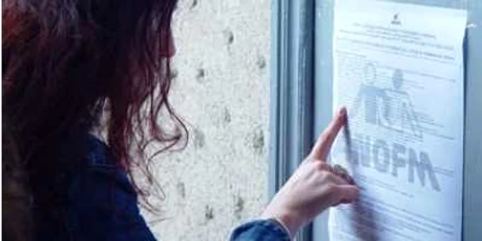 Persoane aflate în căutarea unui loc de muncă