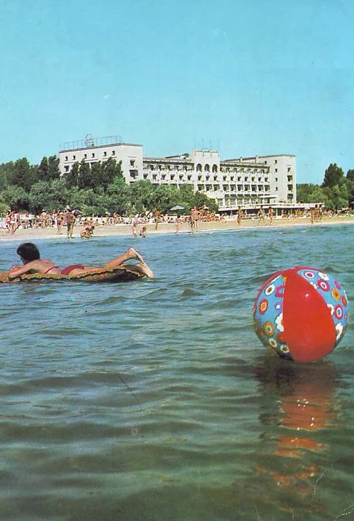 
    Așa  arăta stațiunea Mamaia în anii 70FOTO: VEDERIDINTRECUT.RO  