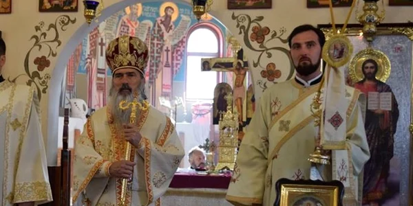 Teodosie si călugărul Calinic FOTO Arhiepiscopia tomisului