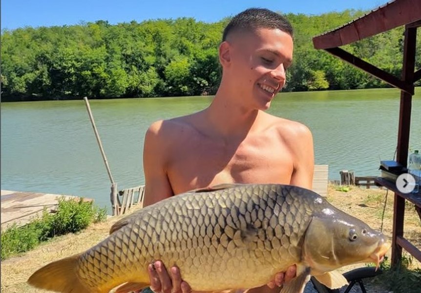 David Popovici a prins peștele cel mare și i-a provocat pe utilizatorii de pe Instagram