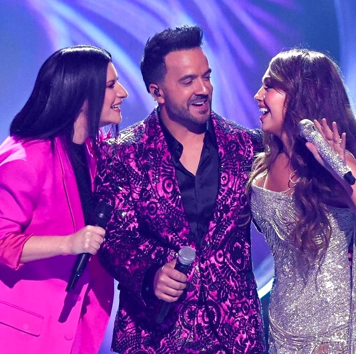 Thalia, la Latin Grammy Awards 2022 pagina oficiala (15) jpg