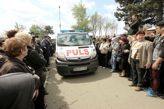 Ambulanţa a fost chemată pentru o victimă a altercaţiilor
