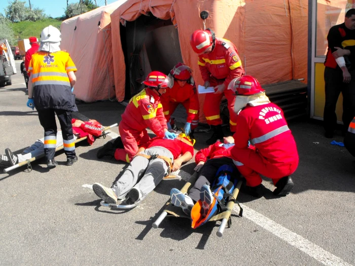 exercitiu igsu pompieri accident incendiu foto igsu