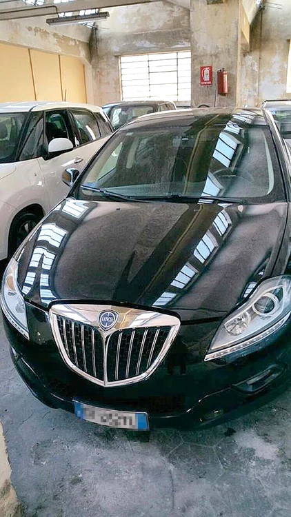 Maşina consilierului a fost furată în sudul Italiei