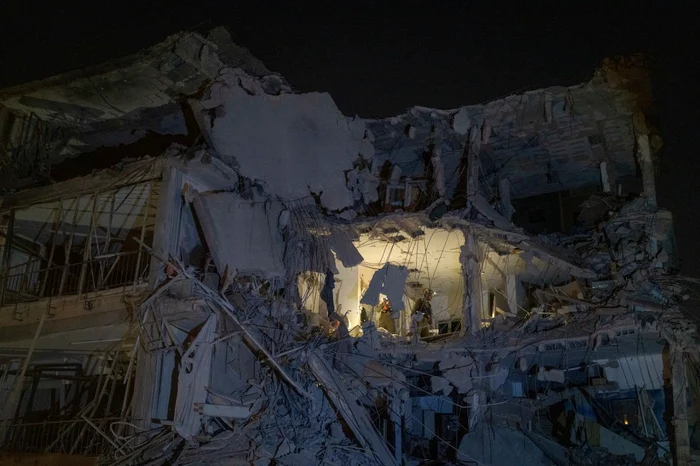 Clădire distrusă de rachtele iraniene/FOTO:X