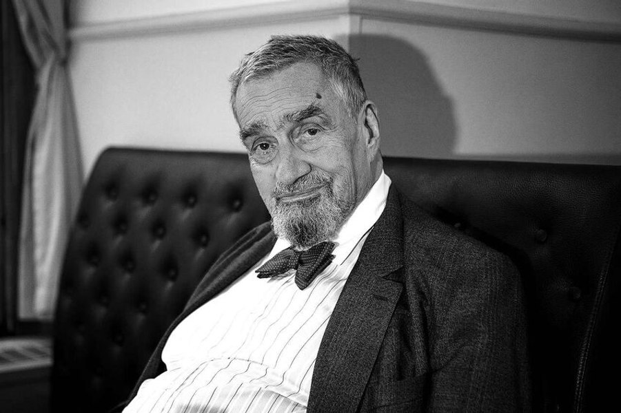 A murit fostul ministru de externe ceh Karel Schwarzenberg, prietenul lui Vaclav Havel
