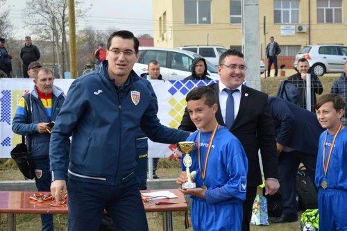 Preşedintele FRF la festivitatea de premiere a finaliştilor de la Cupa Satelor