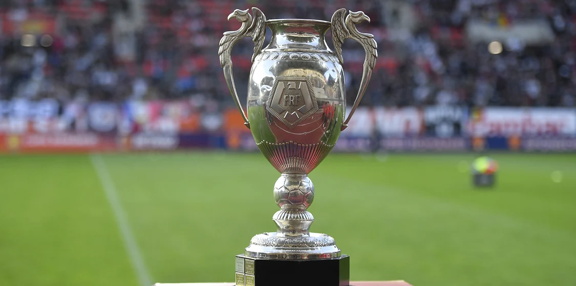 Trofeul Cupei României va fi decernat pe 15 mai 2024. Foto frf.ro