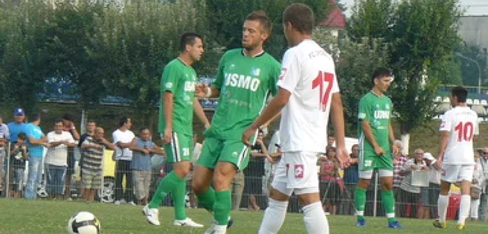 Târgu-Jiu: Pandurii au remizat cu FC Drobeta, scor 1-1