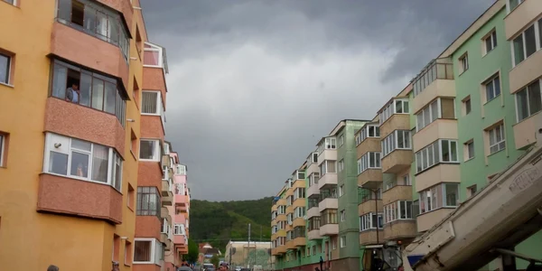 Asfaltările se fac pe ploaie la Codlea. 