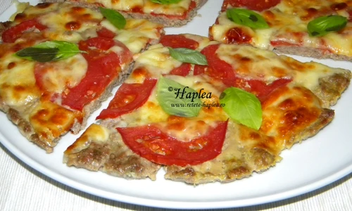 pizza cu blat de carne poza 5 jpeg