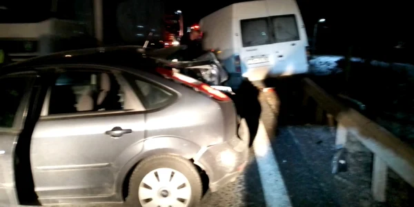 Carambol cu cinci victime pe Valea Oltului  la Câineni - Vâlcea Foto Adevărul credit ISU Vâlcea