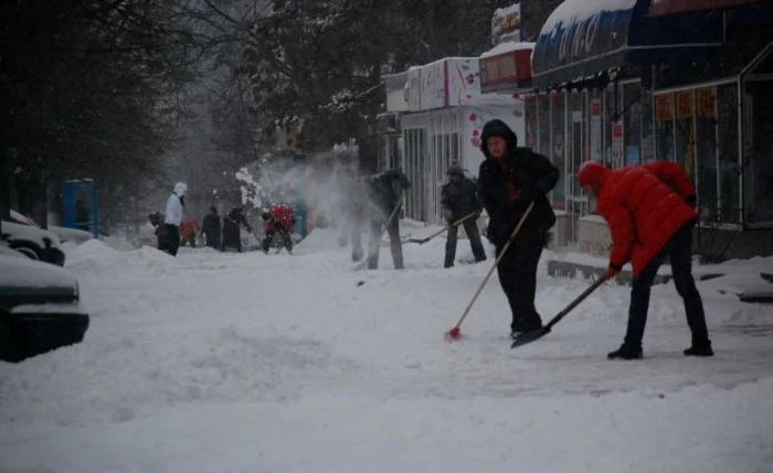 Mureşenii trebuie să respecte anumite reguli în momentul în care deszăpezesc trotuarele