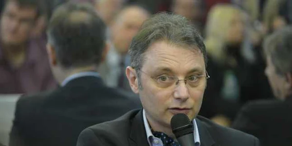 Luca Niculescu, ambasadorul României în Franța, a transmis un mesaj de felicitare pe Facebook  jpeg
