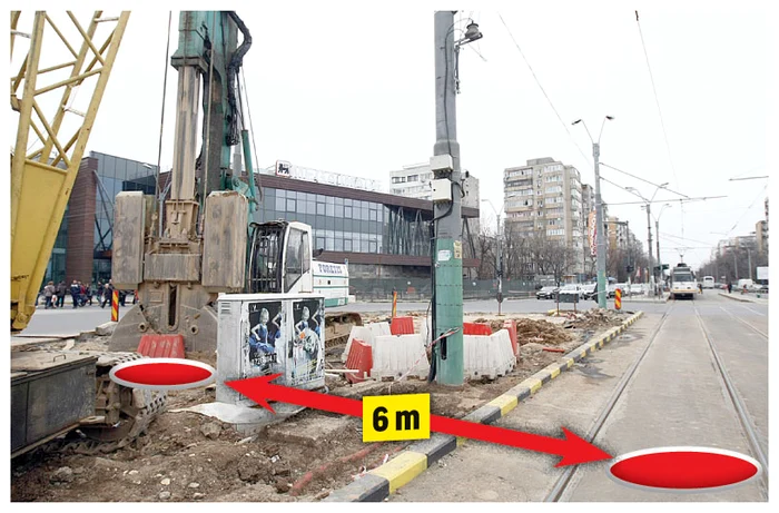 Distanţa, pe orizontală, între puţul de foraj şi tunelul metroului este de circa 6 m