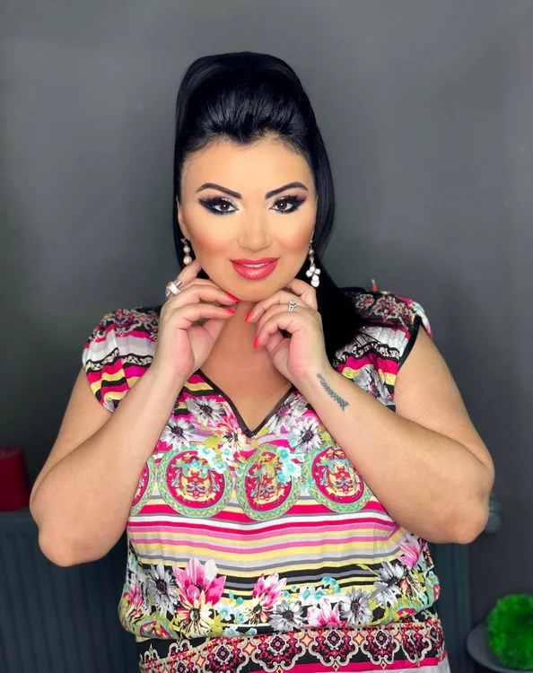 adriana33 jpg