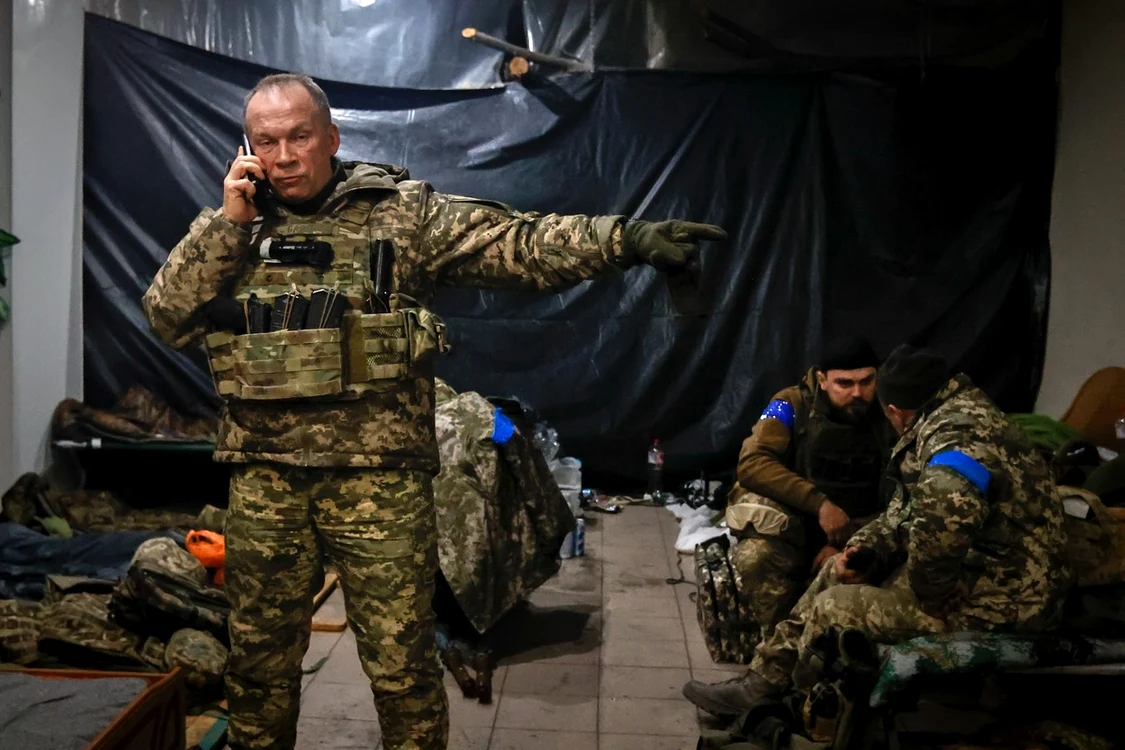 Generalul Oleksandr Sîrski are o nouă abordare a războiului cu Rusia