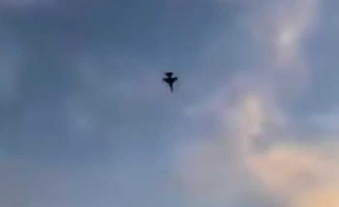 Un avion de vânătoare F-16 polonez s-a prăbușit în timpul unui antrenament FOTO: Captură video