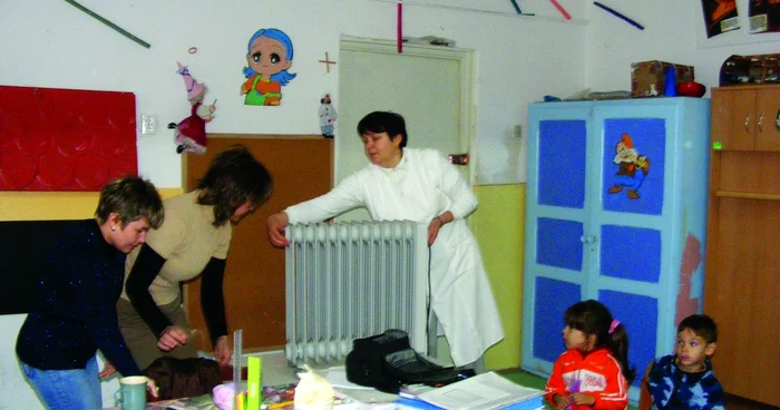 Resita: Copiii reşiţeni merg cu caloriferul la grădiniţă