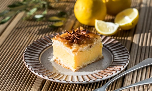 Desert grecesc Galaktoboureko  Sursa foto shutterstock 2170010785 jpg