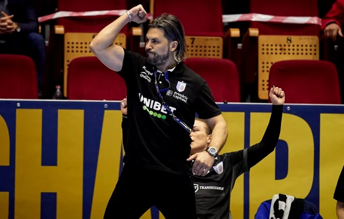 Adrian Vasile vrea să se califice pentru prima dată ca antrenor în Final Four-ul Ligii CampionilorFOTO: Sportpictures.eu