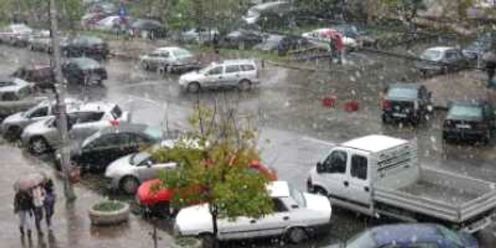 Slatina:Oltenii trebuie să îşi echipeze maşinile de iarnă