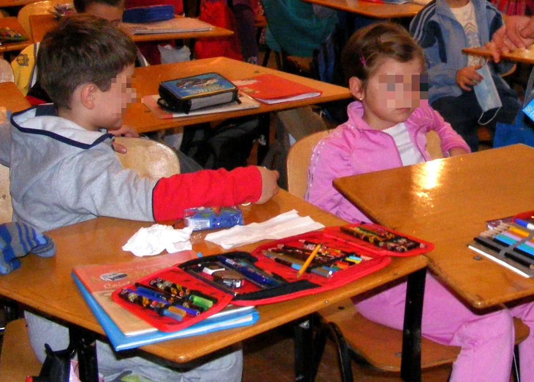 Elevii de la "step by step" vor fi nevoiţi să se transfere la şcoli cu program normal