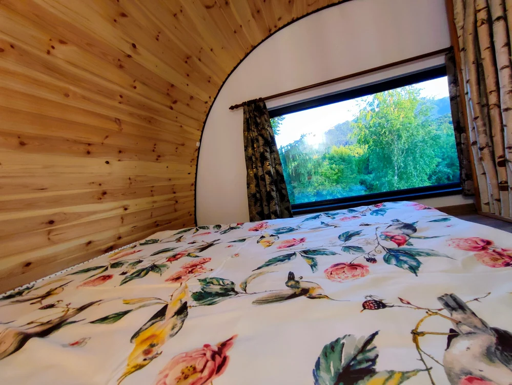 Casa-chitară de la Râșnov SURSA Simphony Tiny House Resort