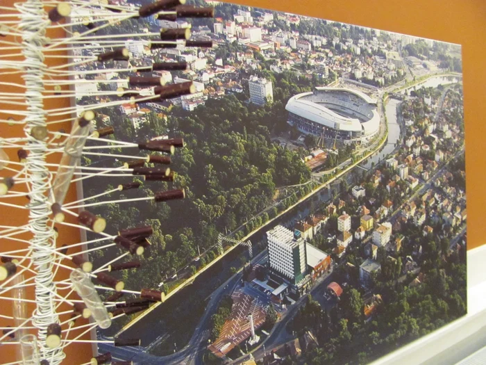 Clădirea Casino din Parcul Central găzduieşte o expoziţie inedită despre Cluj FOTO: Florina Pop