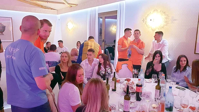 Soțiile și iubitele i-au însoțit pe fotbaliști