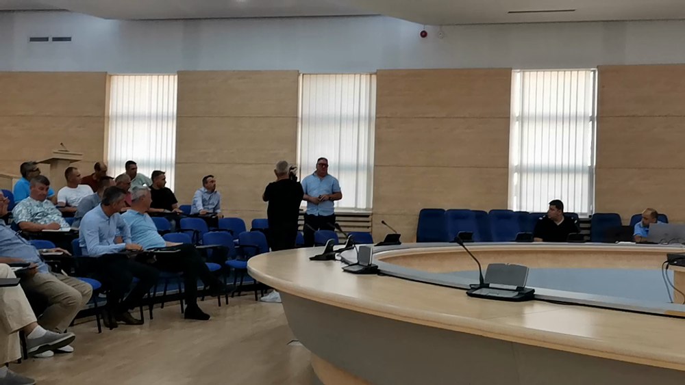 Revolta unui primar despre dosarele privind culturile afectate de secetă: „Eu ce fac, primesc cererea? Că grâul s-a recoltat” VIDEO