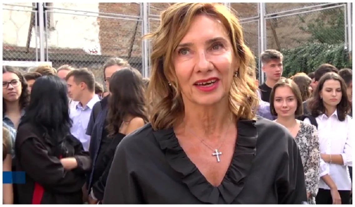 carmen iohannis diriginta sibiu tinuta 788103 jpg