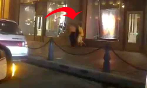 Cei doi au făcut sex lângă intrarea în magazinul Zara  jpeg