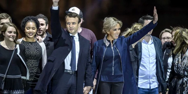 macron3