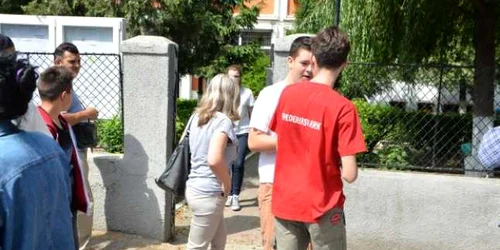 Elevii din Dolj au declarat că subiectele la matematică au fost grele 