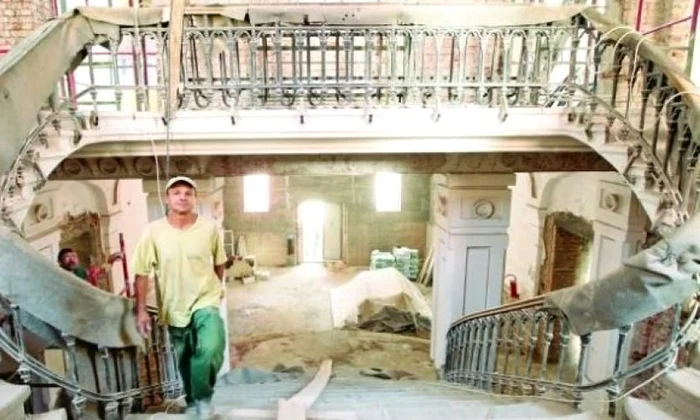 Clădirea muzeului din centrul Băniei a fost readusă la viaţă cu fonduri europene jpeg
